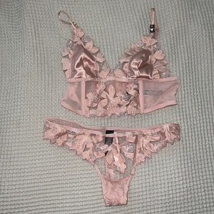 NWT Victorias Secret Lingerie Set